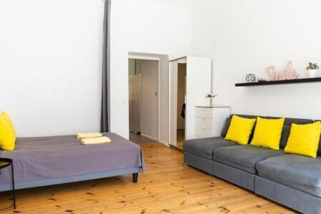 Cosy Apartment Plus Self Checkin Plus Free Street Parking Berlin Luaran gambar